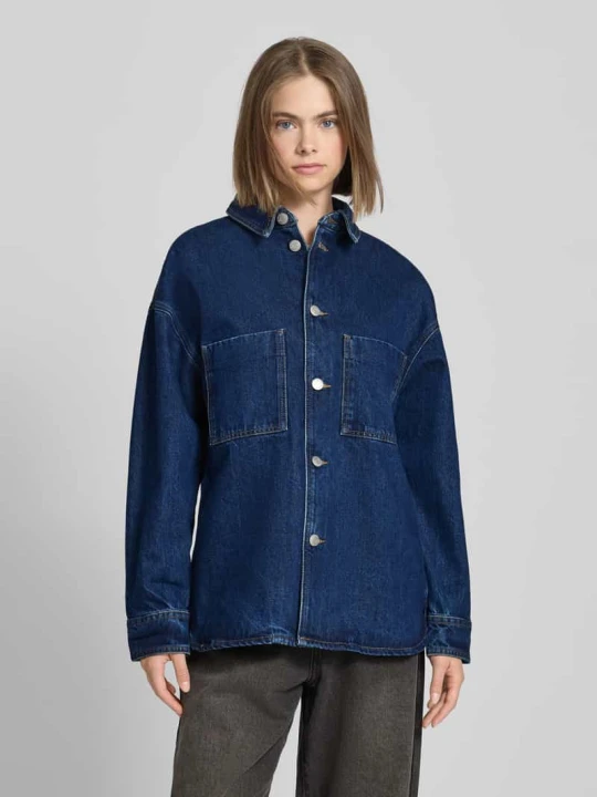 Zdjęcie produktu Kurtka jeansowa o kroju oversized z czystej bawełny z kieszeniami na piersi REVIEW Ciemnoniebieski