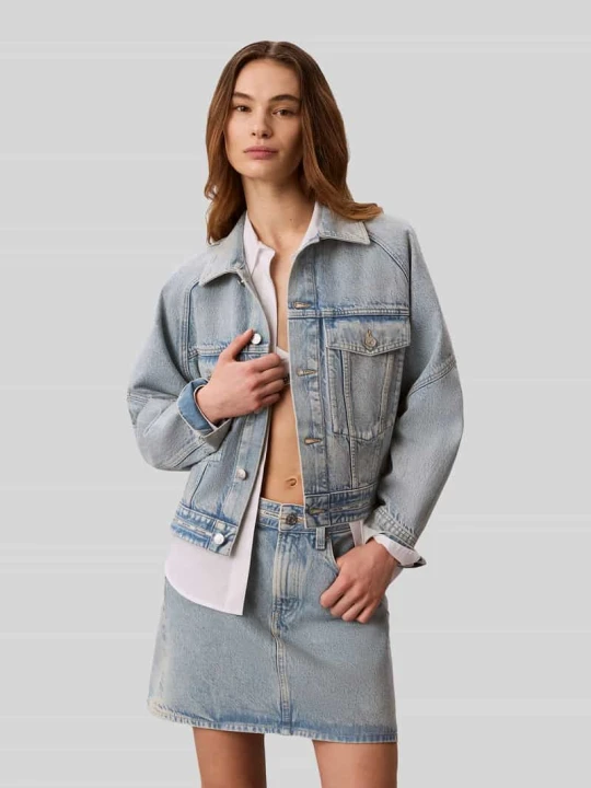 Zdjęcie produktu Kurtka jeansowa o kroju regular fit z czystej bawełny z taśmą z logo Calvin Klein Jeans Jasnoniebieski