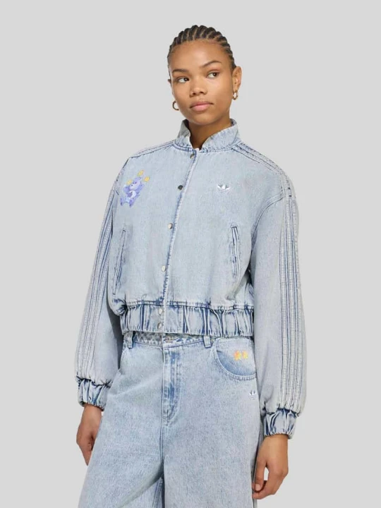 Zdjęcie produktu Kurtka jeansowa o kroju relaxed fit z czystej bawełny z haftami adidas Originals Jeansowy niebieski