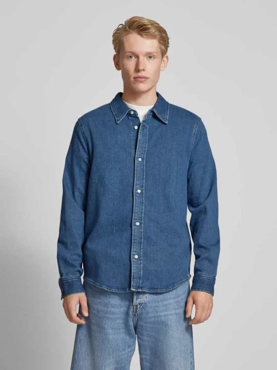 Zdjęcie produktu Kurtka jeansowa o kroju slim fit z kołnierzykiem typu kent Calvin Klein Jeans Niebieski