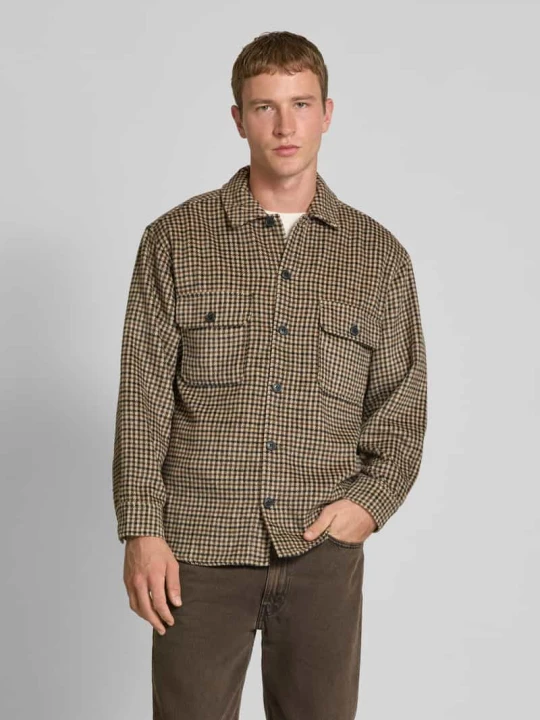 Zdjęcie produktu Kurtka koszulowa o kroju regular fit z kieszeniami na piersi model ‘BRADLEY’ Jack&Jones Piaskowy