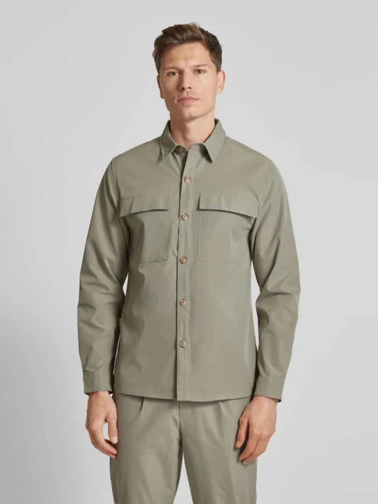 Zdjęcie produktu Kurtka koszulowa o kroju regular fit z kieszeniami z patką na piersi Colours & Sons Zielony