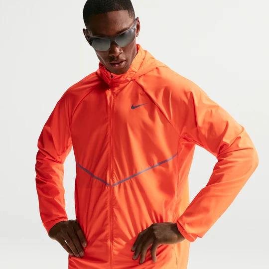 Zdjęcie produktu Kurtka męska do biegania z ochroną przed promieniowaniem UV Repel Nike Miler - Pomarańczowy