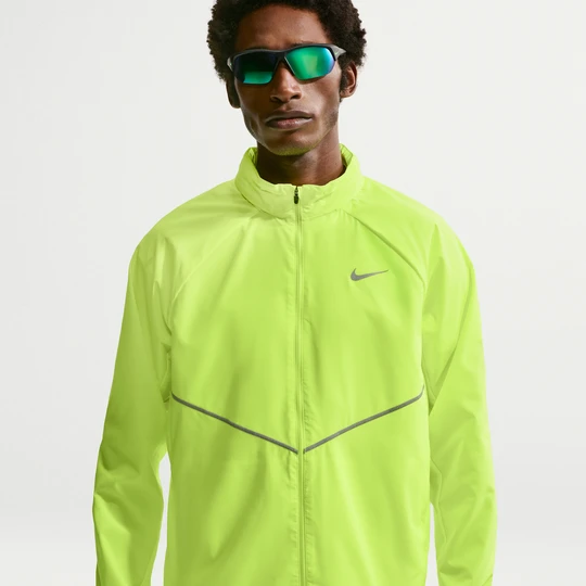 Zdjęcie produktu Kurtka męska do biegania z ochroną przed promieniowaniem UV Repel Nike Miler - Żółty