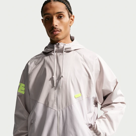 Zdjęcie produktu Kurtka męska z tkaniny z grafiką Nike Windrunner - Brązowy
