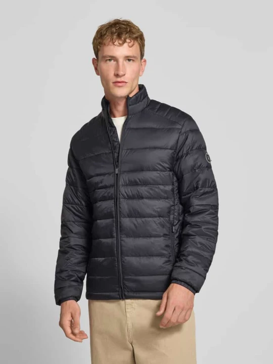 Zdjęcie produktu kurtka o kroju regular fit z efektem pikowania model 'Kingsley' Jack&Jones Czarny