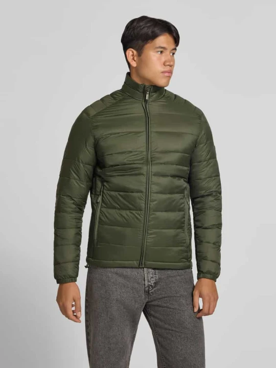 Zdjęcie produktu kurtka o kroju regular fit z efektem pikowania model 'Kingsley' Jack&Jones Oliwkowy