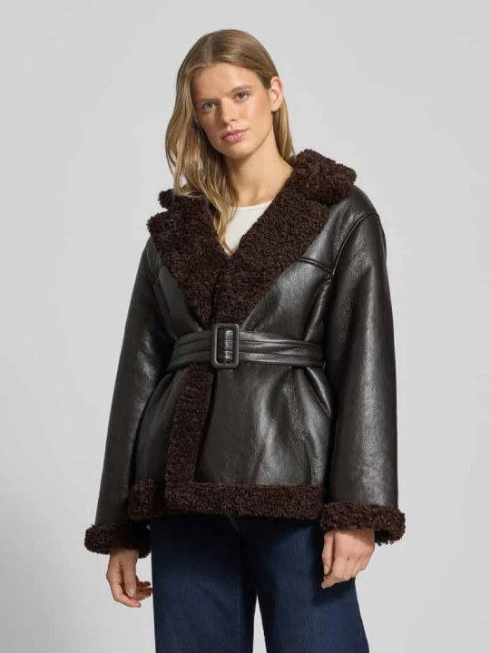Zdjęcie produktu Kurtka o kroju regular fit z imitacji skóry model ‘Teddy’ Gina Tricot Ciemnobrązowy