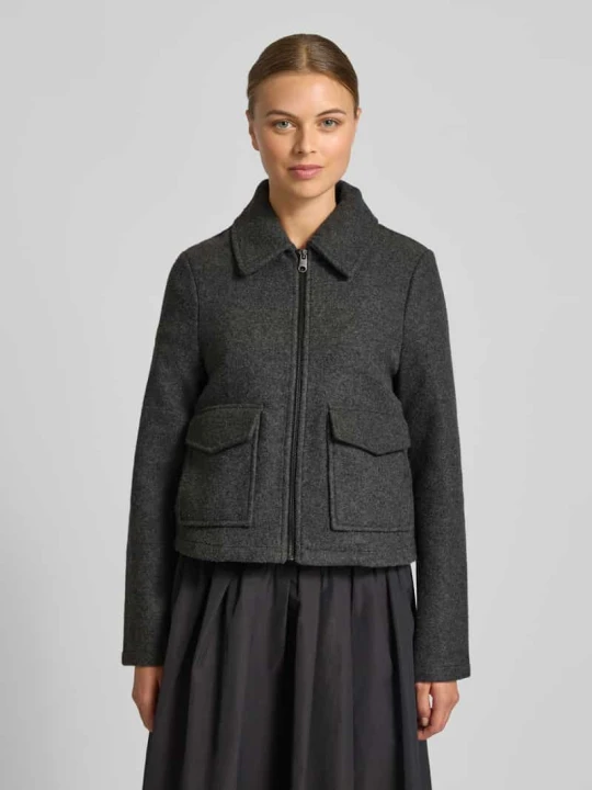 Zdjęcie produktu Kurtka o kroju regular fit z kieszeniami z patką model ‘SAFIR’ Vero Moda Antracytowy melanż