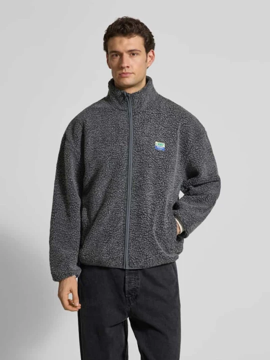 Zdjęcie produktu Kurtka teddy w kroju regular fit z naszywką z logo American Vintage Antracytowy