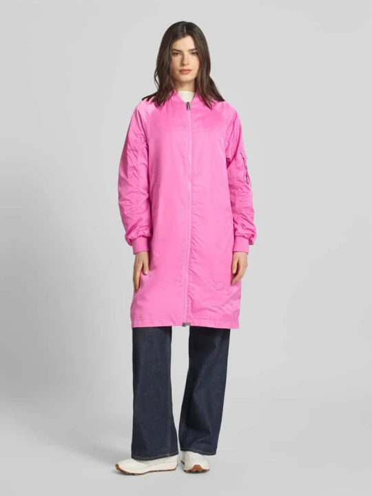 Zdjęcie produktu Kurtka o kroju regular fit ze stójką model 'Ali' BEAUMONT Mocnoróżowy