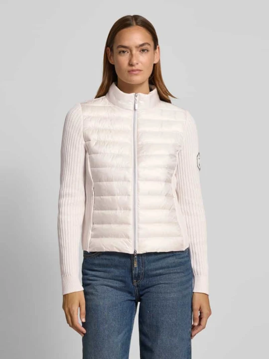 Zdjęcie produktu Kurtka pikowana o kroju slim fit ze stójką z podszewką Monari Écru