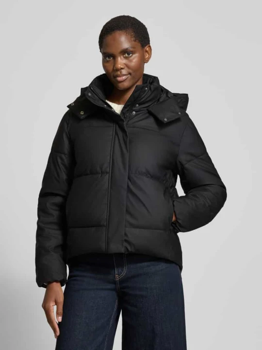 Zdjęcie produktu Kurtka pikowana o kroju regular fit z kapturem model ‘GRETAKYLIE’ Vero Moda Czarny