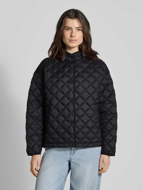 Zdjęcie produktu Kurtka pikowana o kroju regular fit z kapturem model „Phil” CINQUE Czarny