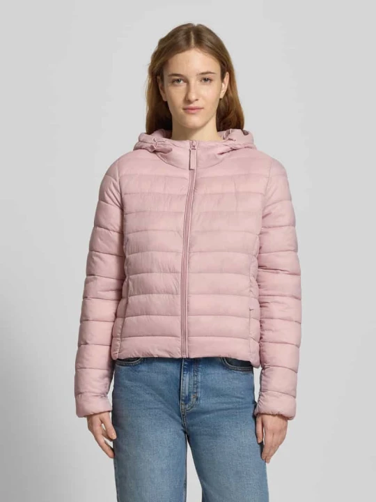 Zdjęcie produktu Kurtka pikowana o kroju regular fit z kapturem model „TAHIA” Only Jasnoróżowy