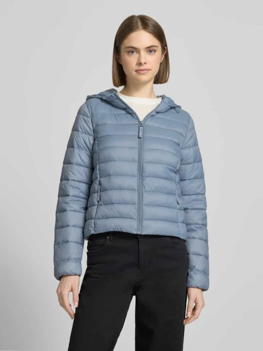 Zdjęcie produktu Kurtka pikowana o kroju regular fit z kapturem model „TAHIA” Only Oceaniczny