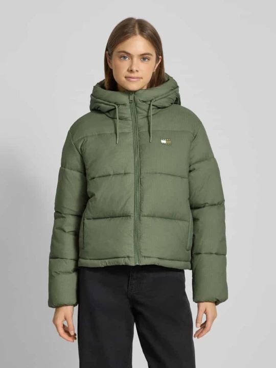 Zdjęcie produktu Kurtka pikowana o kroju regular fit z kapturem Tommy Jeans Khaki