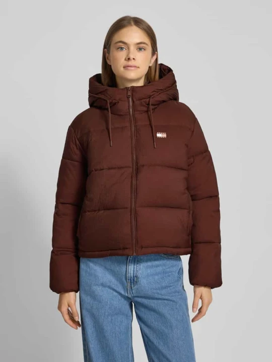 Zdjęcie produktu Kurtka pikowana o kroju regular fit z kapturem Tommy Jeans Ciemnobrązowy