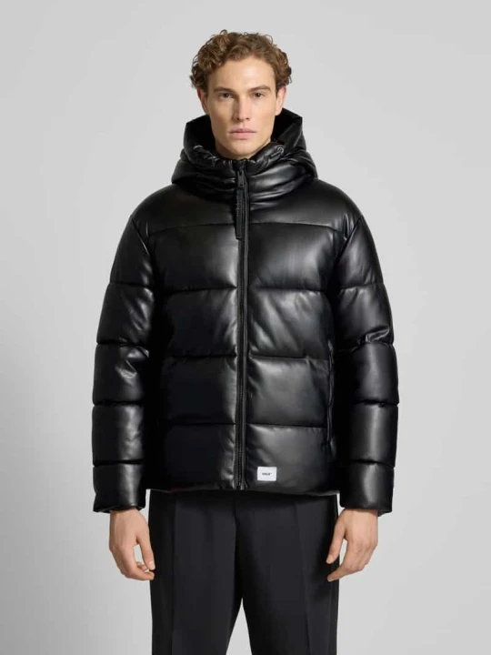 Zdjęcie produktu Kurtka w stylu puffer w kroju regular fit z naszywką z logo model 'Coen' khujo Czarny
