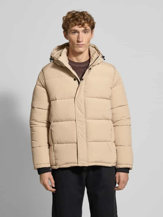 Zdjęcie produktu kurtka pikowana w kroju regular fit z odpinanym kapturem model 'JOBIAS' Pepe Jeans Beżowy