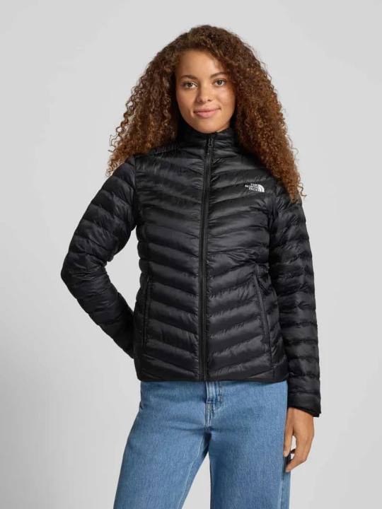 Zdjęcie produktu Kurtka pikowana o kroju regular fit z wyhaftowanym logo model ‘HUILA’ The North Face Czarny