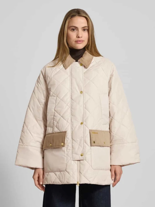 Zdjęcie produktu Kurtka pikowana o kroju regular fit z sztruksowymi detalami model 'ALDBURGH' Barbour Beżowy