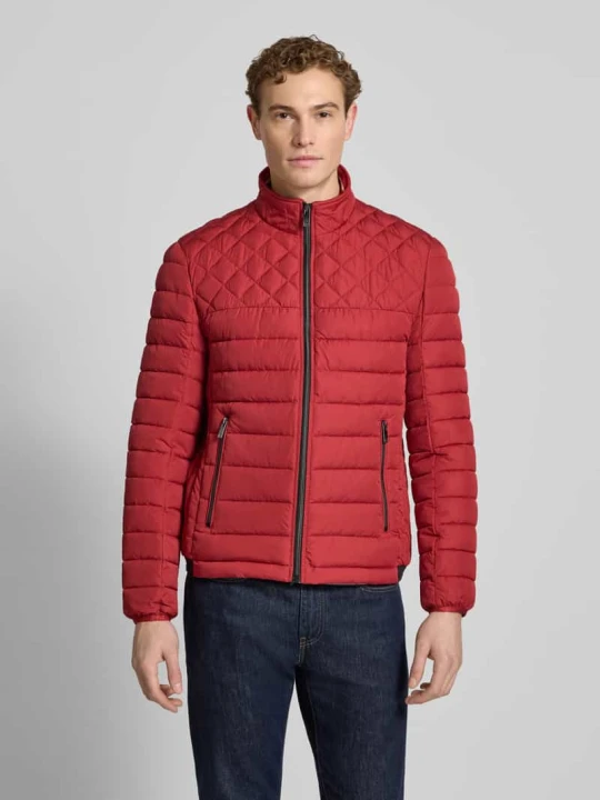 Zdjęcie produktu Kurtka pikowana o kroju slim fit z ocieplanym kołnierzem Christian Berg Czerwony