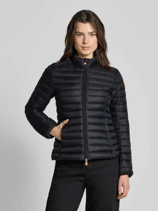 Zdjęcie produktu Kurtka pikowana o kroju krój slim fit z ocieplaną stójką model 'Carly' Save The Duck Czarny