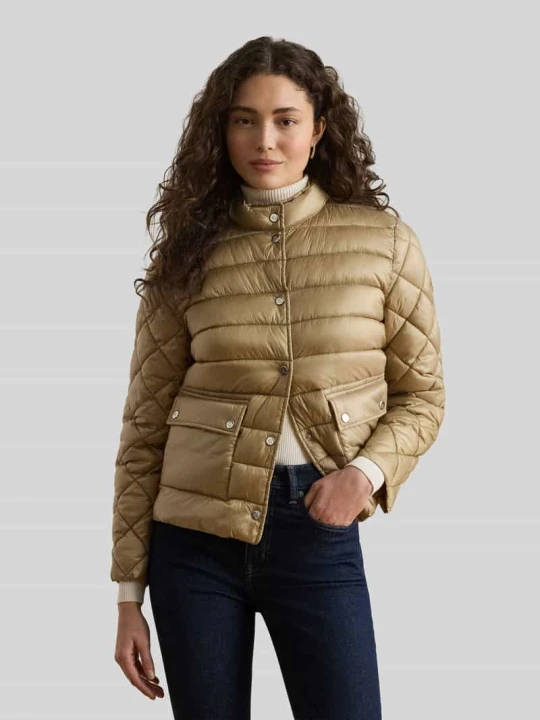 Zdjęcie produktu Kurtka pikowana w kroju regular fit z naszywanymi kieszeniami Lauren Ralph Lauren Piaskowy
