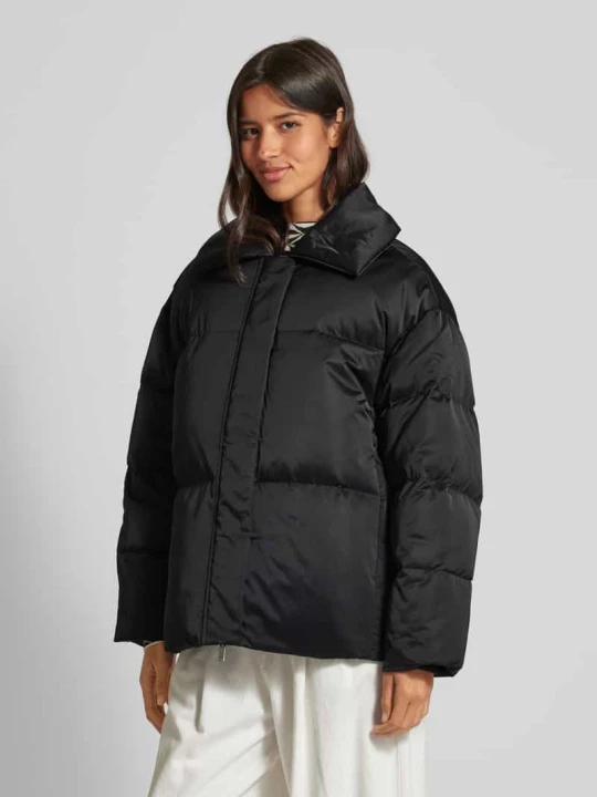 Zdjęcie produktu Kurtka pikowana z detalem z logo Calvin Klein Czarny