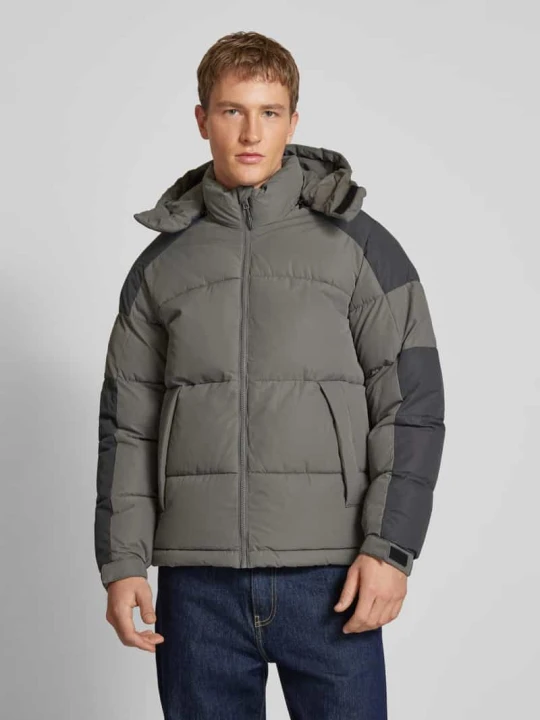 Zdjęcie produktu Kurtka pikowana z kapturem model ‘AERO’ Jack&Jones Średnioszary