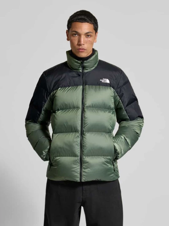 Zdjęcie produktu Kurtka pikowana o kroju regular fit ze stójką The North Face Oliwkowy