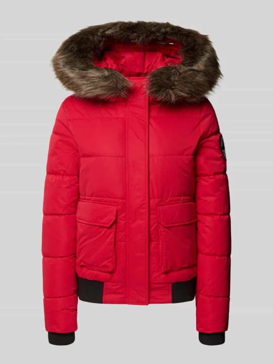 Zdjęcie produktu Kurtka pikowana z kieszeniami z patkami Superdry Czerwony