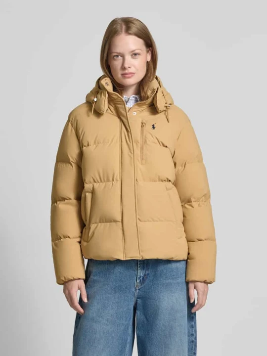 Zdjęcie produktu Kurtka puchowa z wyhaftowanym logo i kieszenią na piersi Polo Ralph Lauren Camel