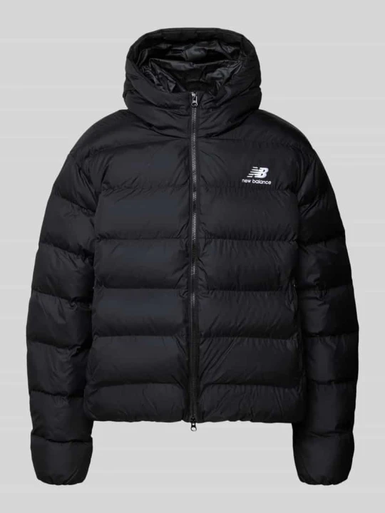Zdjęcie produktu Kurtka pikowana z wyhaftowanym logo model 'BOSTON' New Balance Czarny