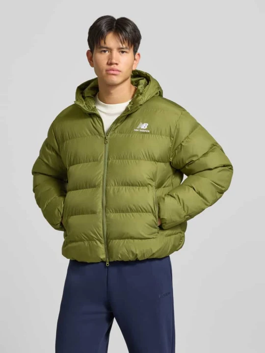Zdjęcie produktu Kurtka pikowana z wyhaftowanym logo model 'BOSTON' New Balance Zielony