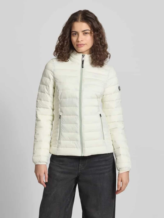 Zdjęcie produktu Kurtka pikowana z wyhaftowanym logo model 'FUJI' Superdry Złamany biały