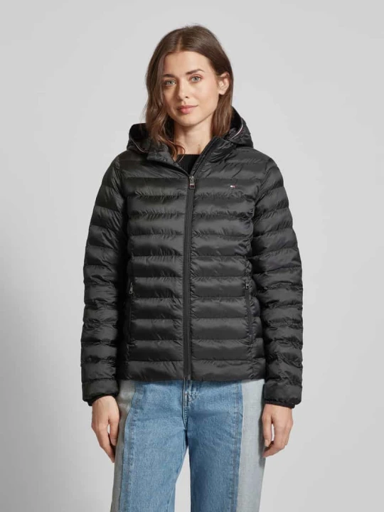 Zdjęcie produktu Kurtka pikowana z wyhaftowanym logo Tommy Hilfiger Czarny