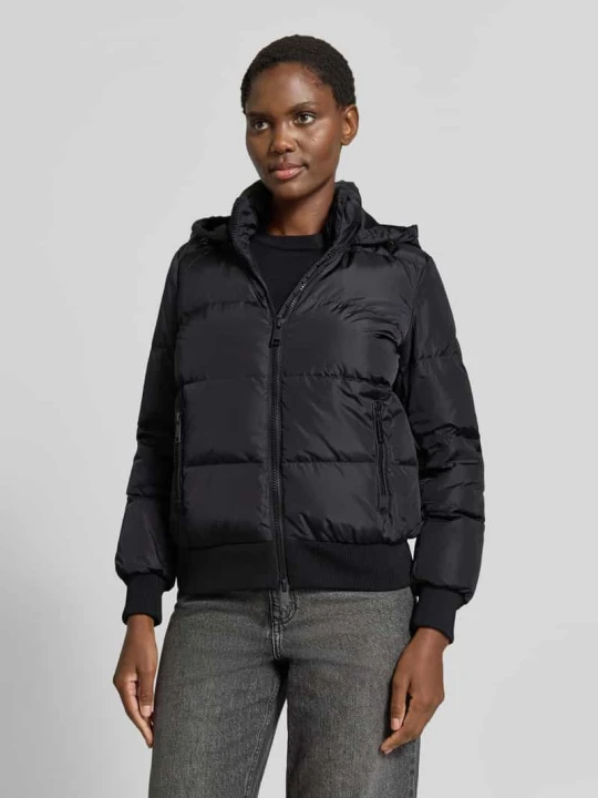 Zdjęcie produktu Kurtka pikowana z wypełnieniem z puchu i pierza Armani Exchange Czarny