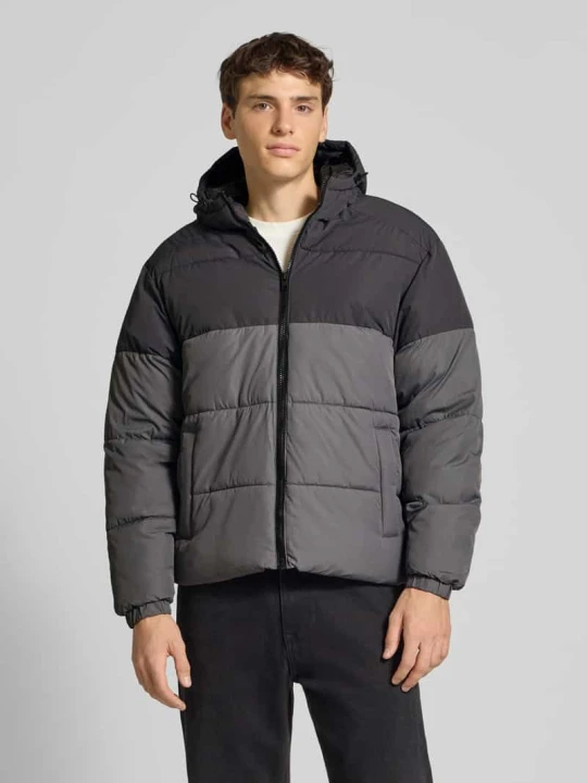 Zdjęcie produktu Kurtka pikowana z zamkiem błyskawicznym model ‘MAZE’ Jack&Jones Średnioszary