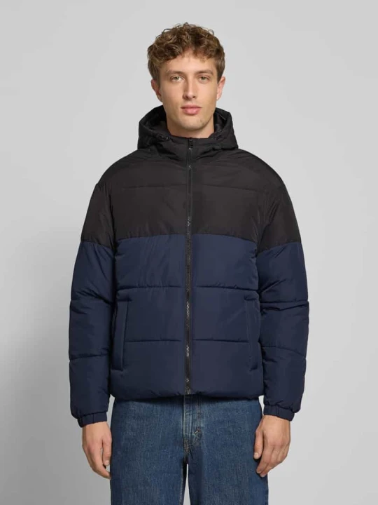 Zdjęcie produktu Kurtka pikowana z zamkiem błyskawicznym model ‘MAZE’ Jack&Jones Granatowy