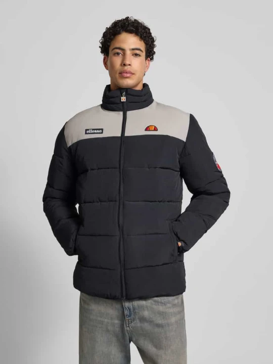 Zdjęcie produktu Kurtka pikowana z zamkiem błyskawicznym model ‘NEBULA’ Ellesse Czarny