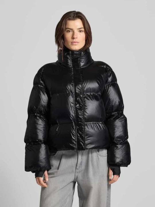 Zdjęcie produktu Kurtka pikowana ze stójką model ‘Rhea’ NEO NOIR Czarny