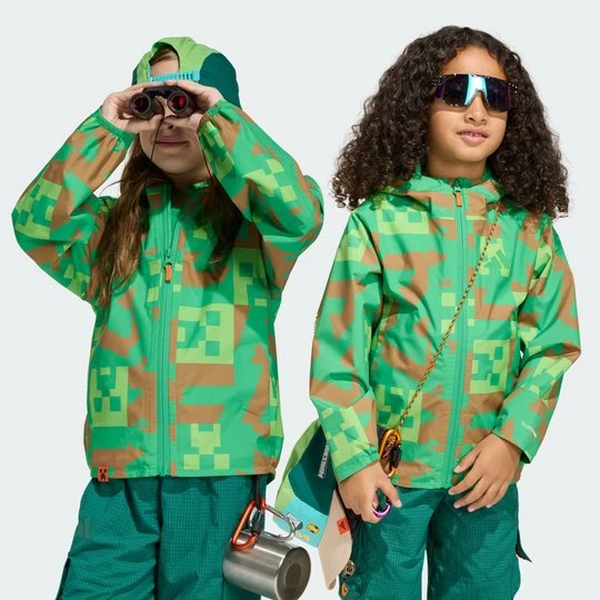 Zdjęcie produktu Kurtka przeciwdeszczowa adidas Minecraft Terrex 2 Layer Climaproof zielony