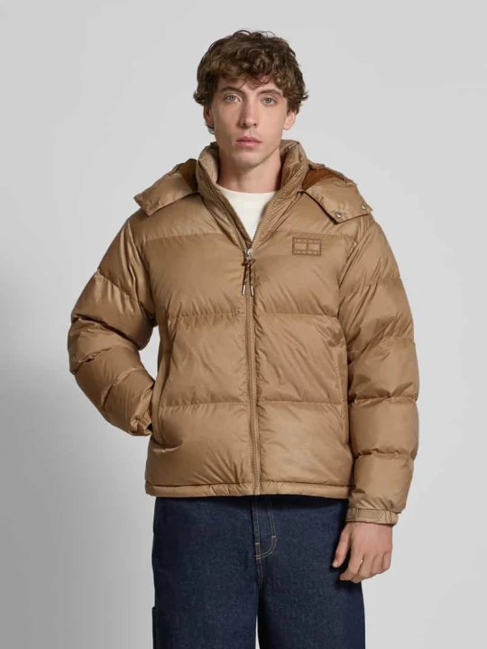 Zdjęcie produktu Kurtka puchowa o kroju regular fit model ‘ALASKA’ Tommy Jeans Beżowy