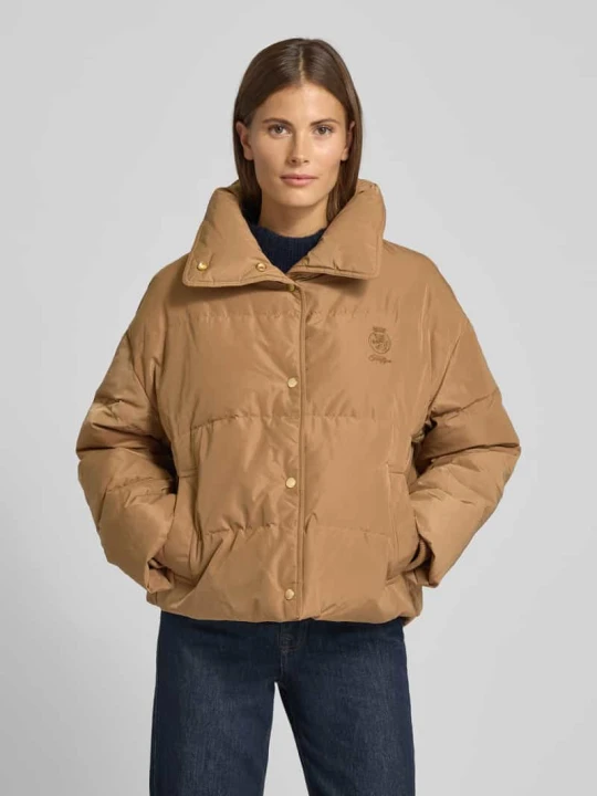 Zdjęcie produktu Kurtka puchowa o kroju regular fit z wyhaftowanym logo Tommy Hilfiger Camel