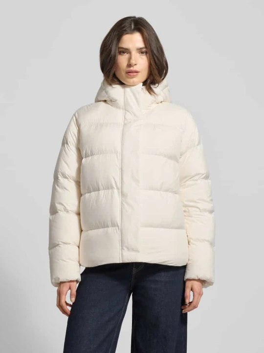 Zdjęcie produktu Kurtka puchowa o kroju slim fit z aplikacją z logo Tommy Hilfiger Biały