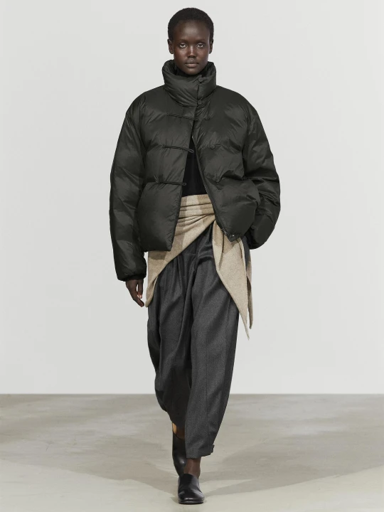 Zdjęcie produktu Kurtka Puchowa Z Zapięcie Na Kołeczki - Szary Antracytowy - Massimo Dutti - Female