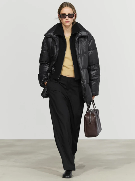 Zdjęcie produktu Kurtka Puchowa Z Odpinaną Dzianinową Wstawką - Czarny - Massimo Dutti - Female