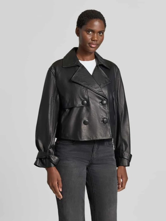 Zdjęcie produktu Kurtka skórzana o krótkim kroju z naturalnej skóry Armani Exchange Czarny